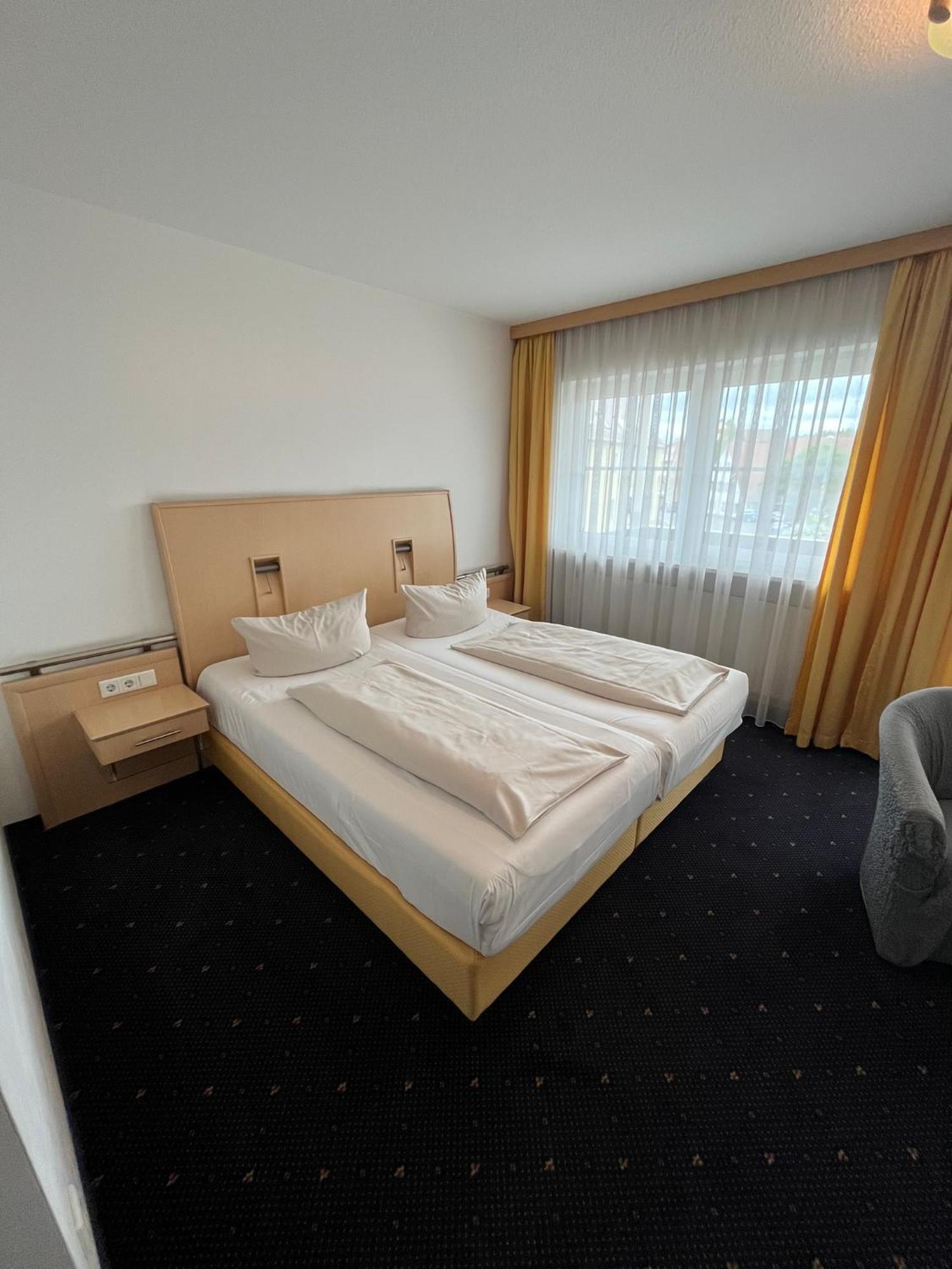 Hotel-Landpension Postwirt Kirchensittenbach Экстерьер фото